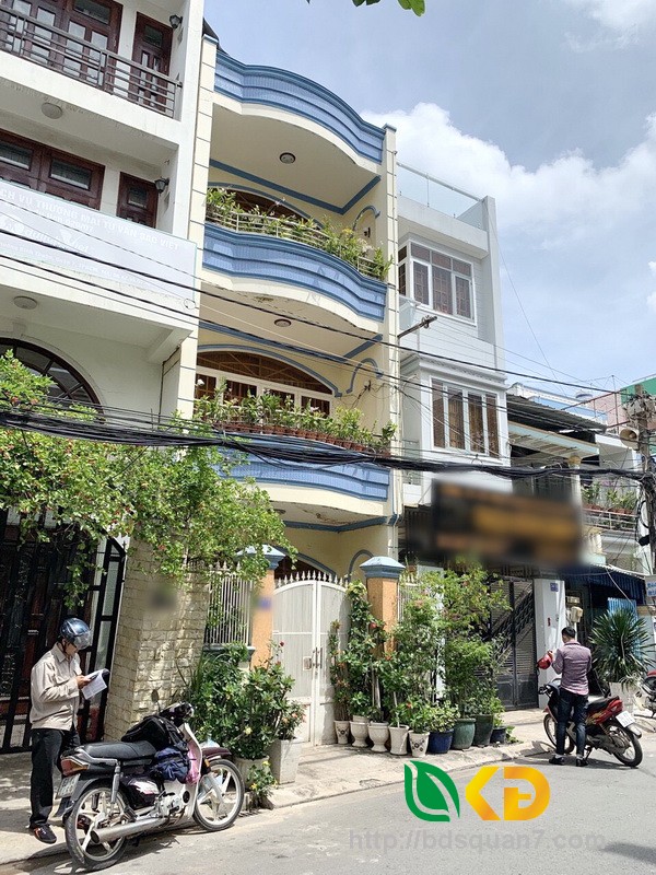 Bán nhà đẹp 2 lầu hẻm xe hơi 9m 34 Nguyễn Thị Thập Quận 7